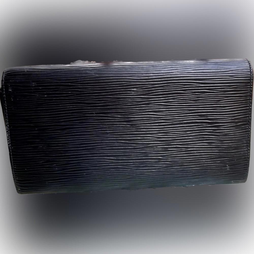AUTHENTIC Louis Vuitton Epi Leather Long Wallet EUC (LVXX060) - Picture 2 of 7